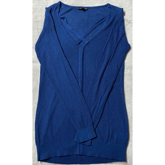 NWOT | 🧿 Blue Long Sleeve Top - Picture 3 of 3